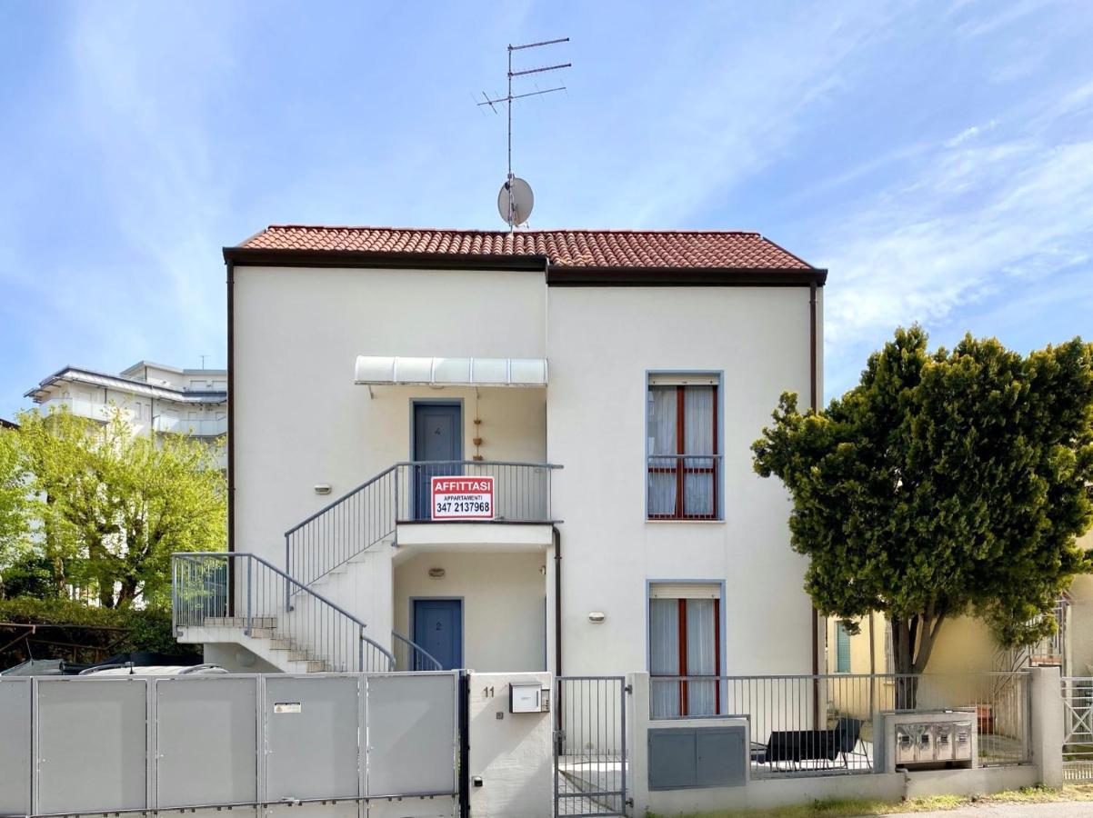 Villa Santin Carraro Immobiliare - Family Apartments ลิโดดิเยโซโล ภายนอก รูปภาพ